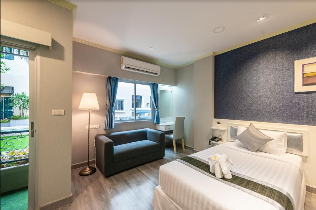 Hotel Napheera Royal Tel Ban Khlong Bang Krathiam Exterior foto
