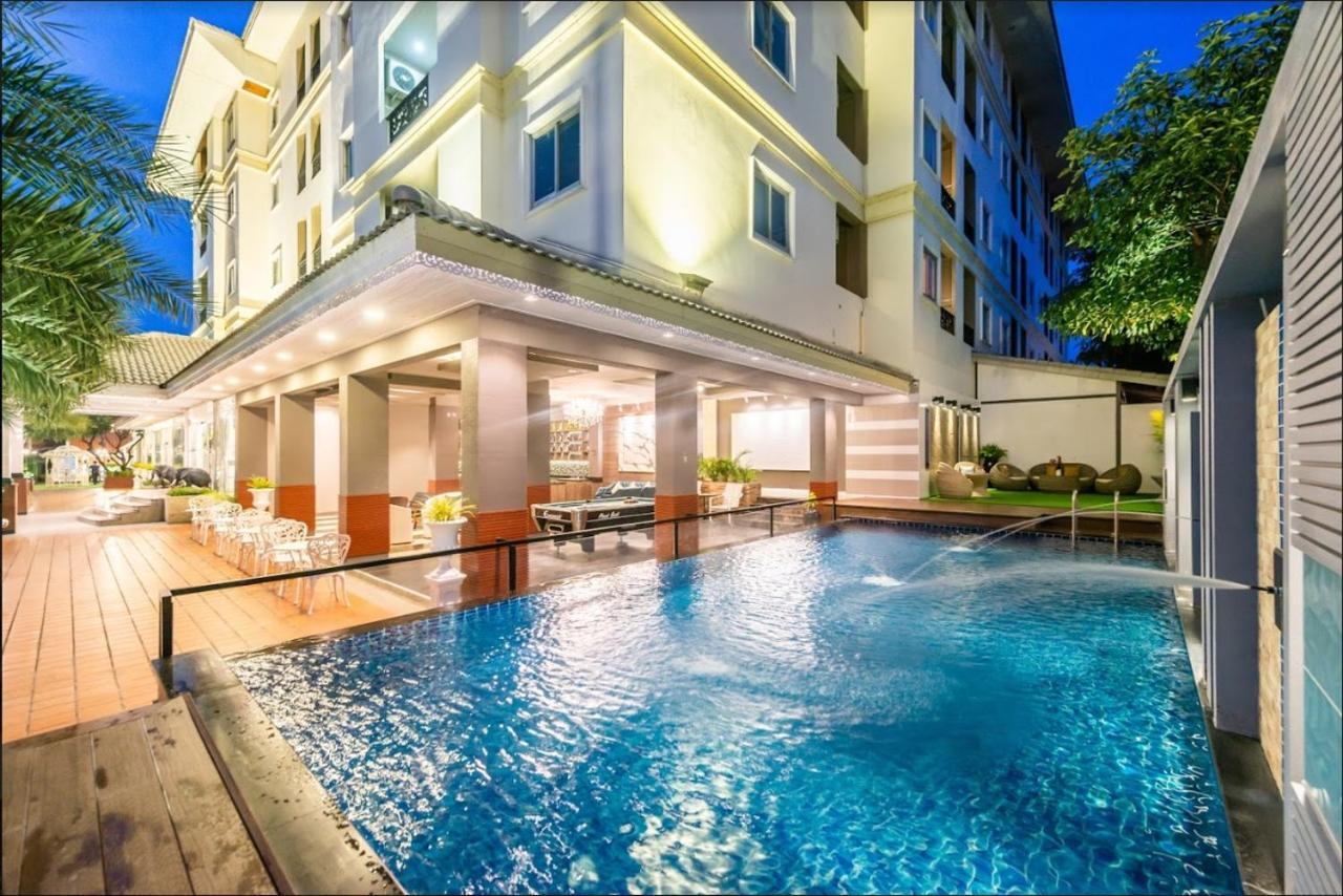 Hotel Napheera Royal Tel Ban Khlong Bang Krathiam Exterior foto